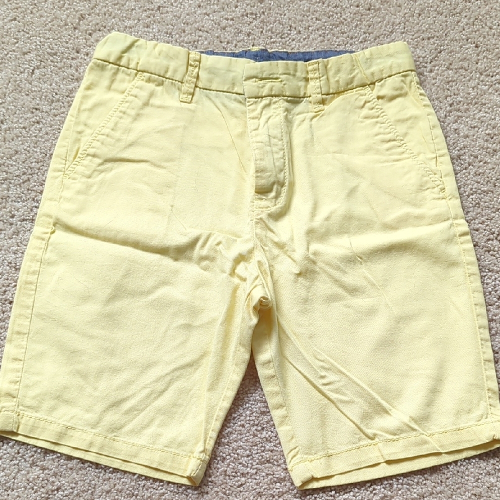 NEVER USED H&M 100% Cotton Light Yellow Flat-Front Chino Shorts